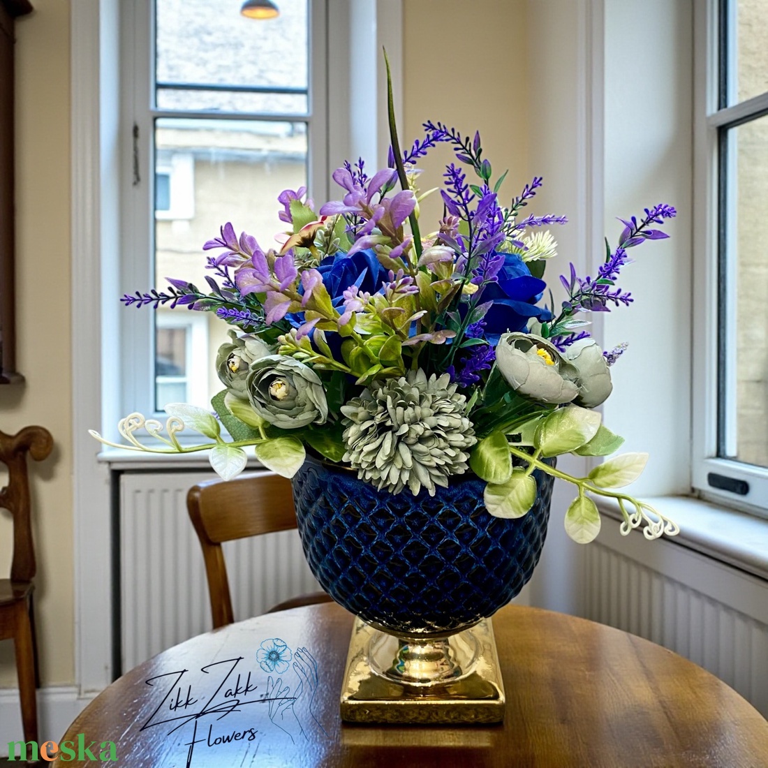 Elegáns kék kaspós örök virág kompozíció - otthon & életmód - virágdekoráció - virágdíszek - asztali virágdísz - Meska.hu