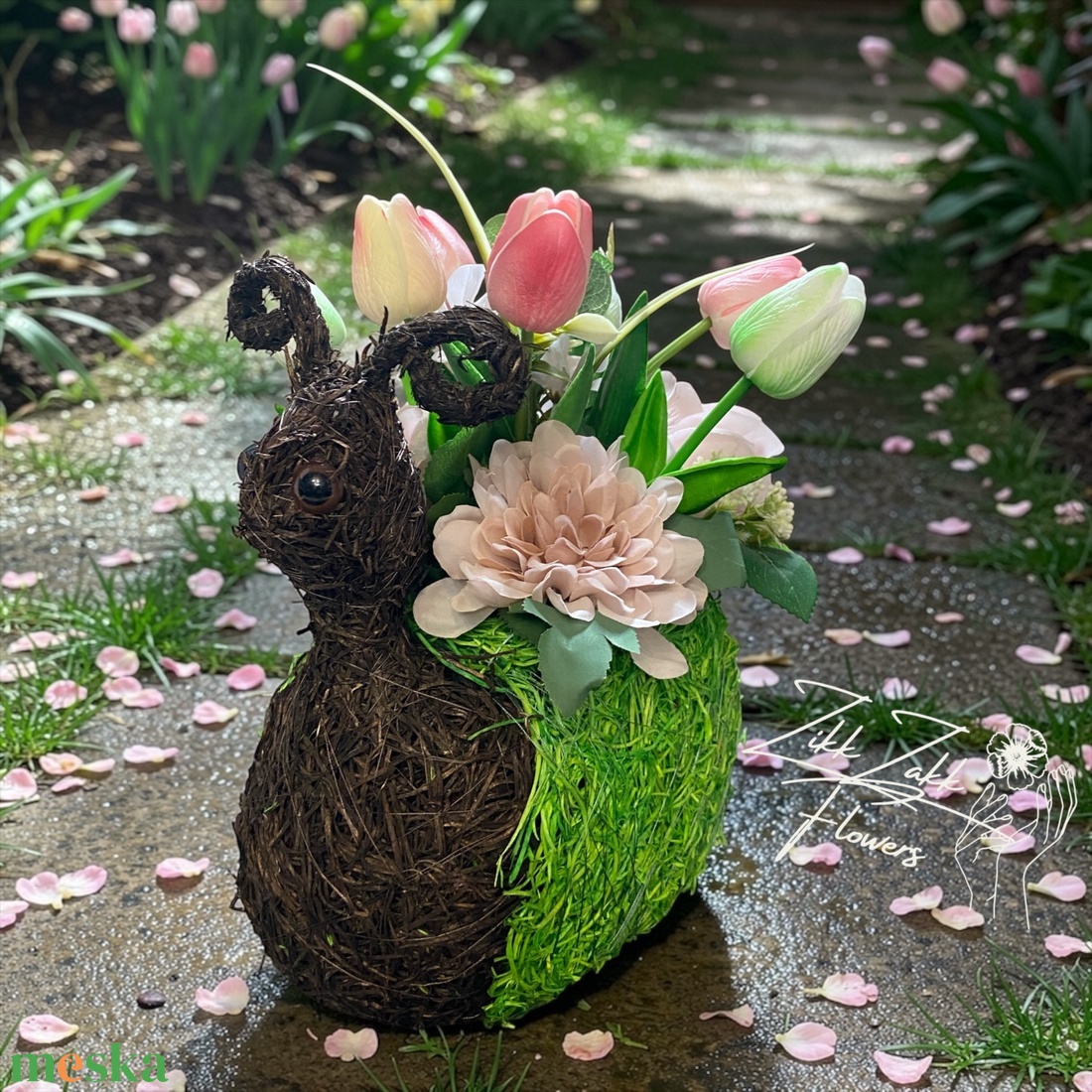 Csiga Kaspós Tulipános Tavaszi Virágkompozíció - otthon & életmód - dekoráció - asztal és polc dekoráció - asztaldísz - Meska.hu