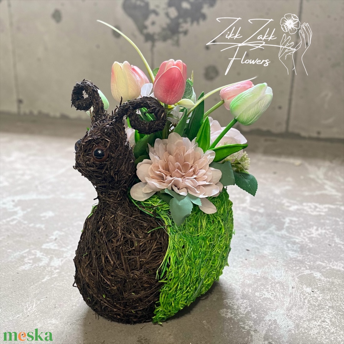 Csiga Kaspós Tulipános Tavaszi Virágkompozíció - otthon & életmód - dekoráció - asztal és polc dekoráció - asztaldísz - Meska.hu
