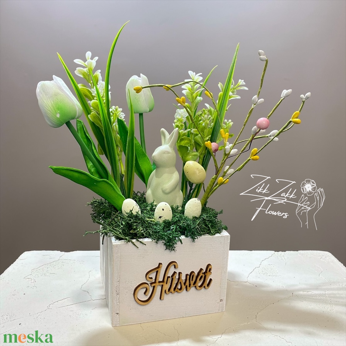 Húsvéti Tulipános Virágkompozíció Fa Dobozban - ünnepi díszek, dekorációk - húsvéti díszek és dekorációk - húsvéti asztaldíszek - Meska.hu