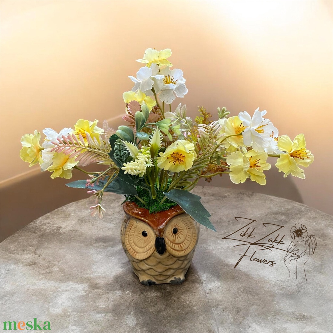 Sárga virág kompozíció bagoly kaspóban - otthon & életmód - dekoráció - asztal és polc dekoráció - asztaldísz - Meska.hu