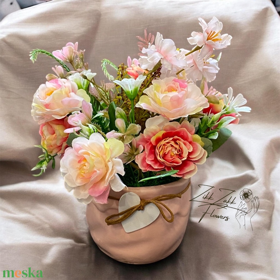 Pasztell rózsás örök virág kompozíció kaspóban - otthon & életmód - dekoráció - asztal és polc dekoráció - asztaldísz - Meska.hu