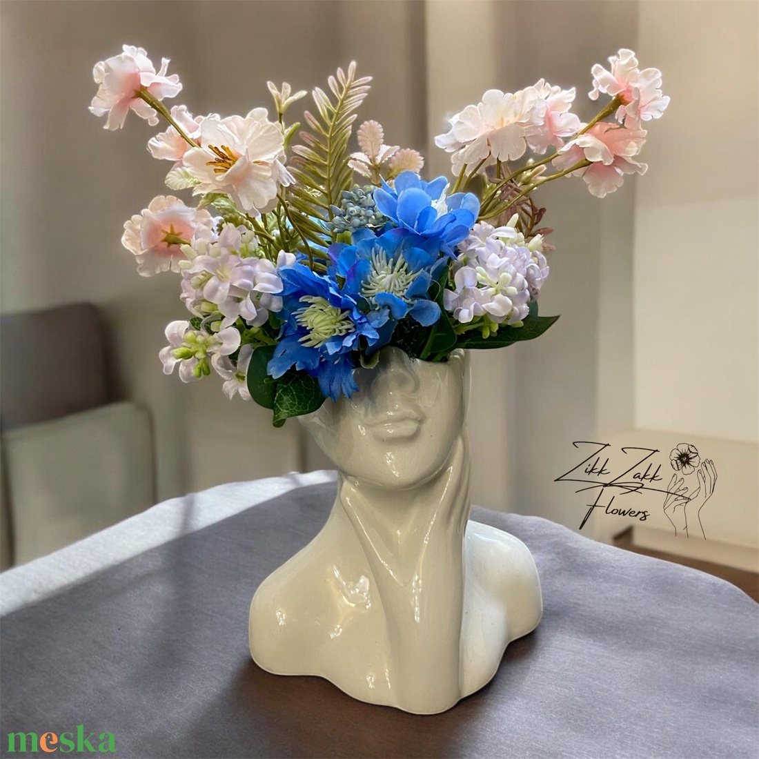 Női fej kaspó virágkompozícióval - otthon & életmód - virágdekoráció - virágdíszek - asztali virágdísz - Meska.hu