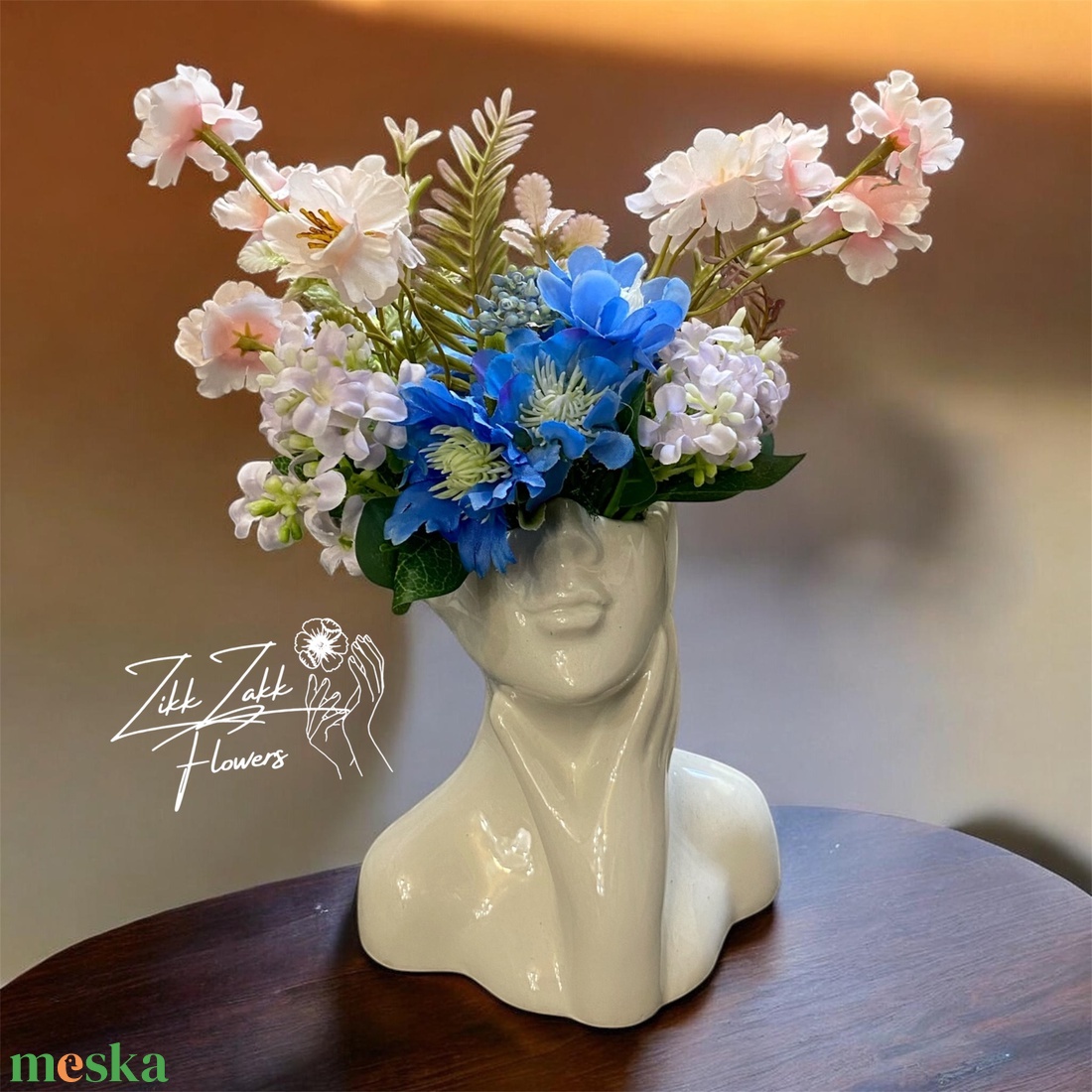 Női fej kaspó virágkompozícióval - otthon & életmód - virágdekoráció - virágdíszek - asztali virágdísz - Meska.hu