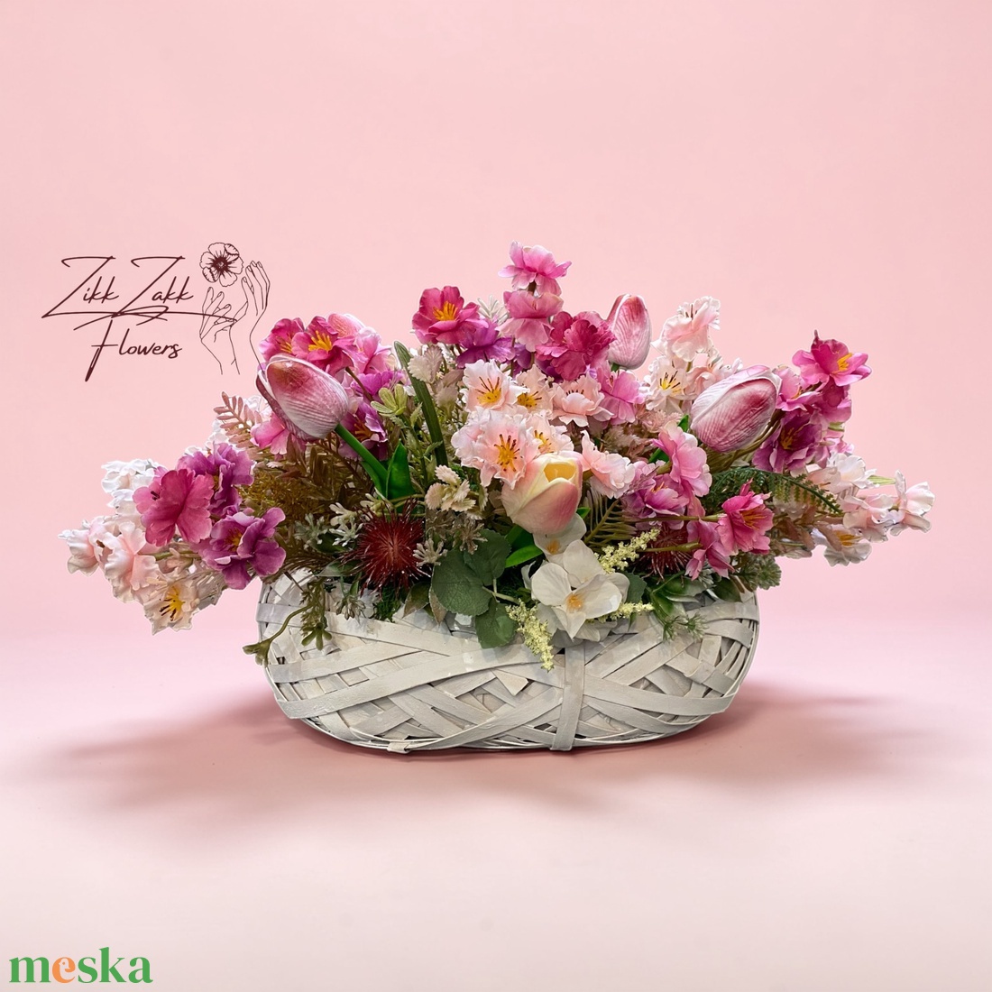Nagy méretű virágkompozíció fonott kosárban - otthon & életmód - virágdekoráció - virágdíszek - asztali virágdísz - Meska.hu