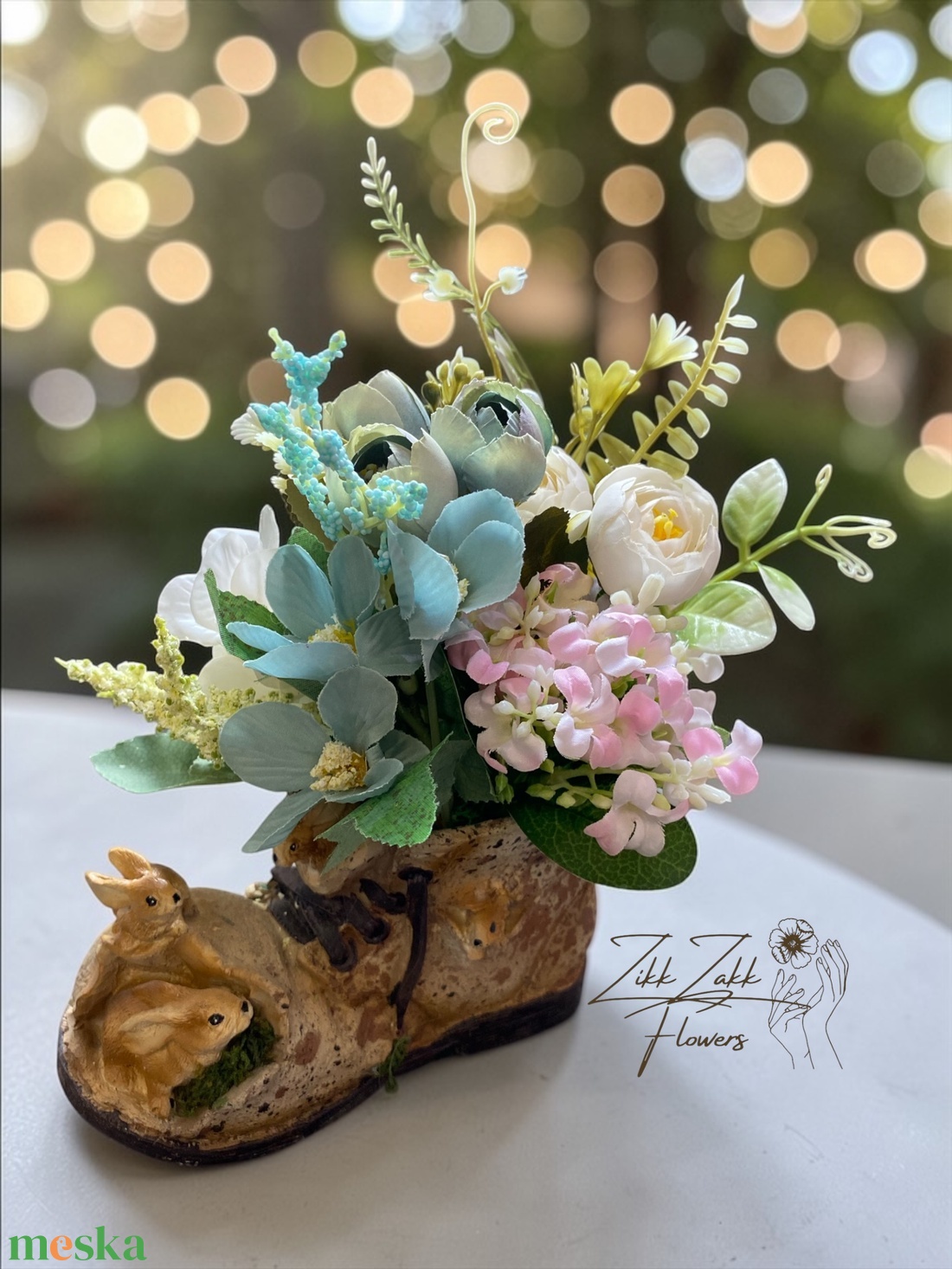 Nyuszis bakancs kaspó virágkompozícióval - otthon & életmód - dekoráció - asztal és polc dekoráció - asztaldísz - Meska.hu