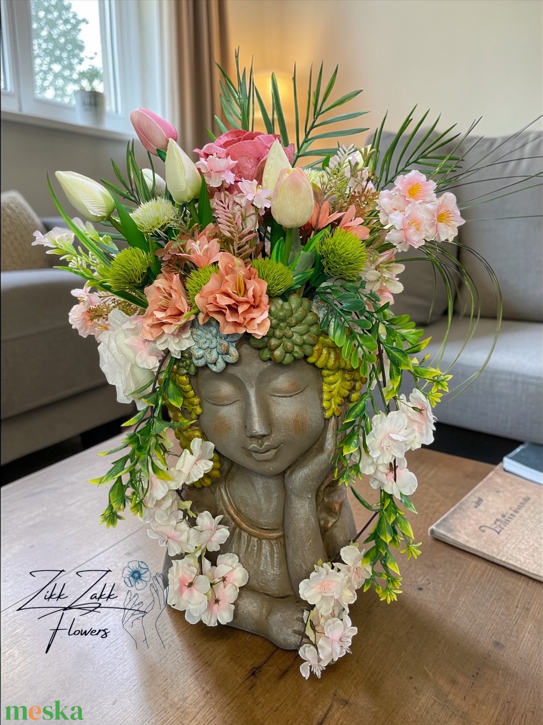 Virágos női fej kaspó tavaszi virágkompozícióval - otthon & életmód - dekoráció - asztal és polc dekoráció - asztaldísz - Meska.hu