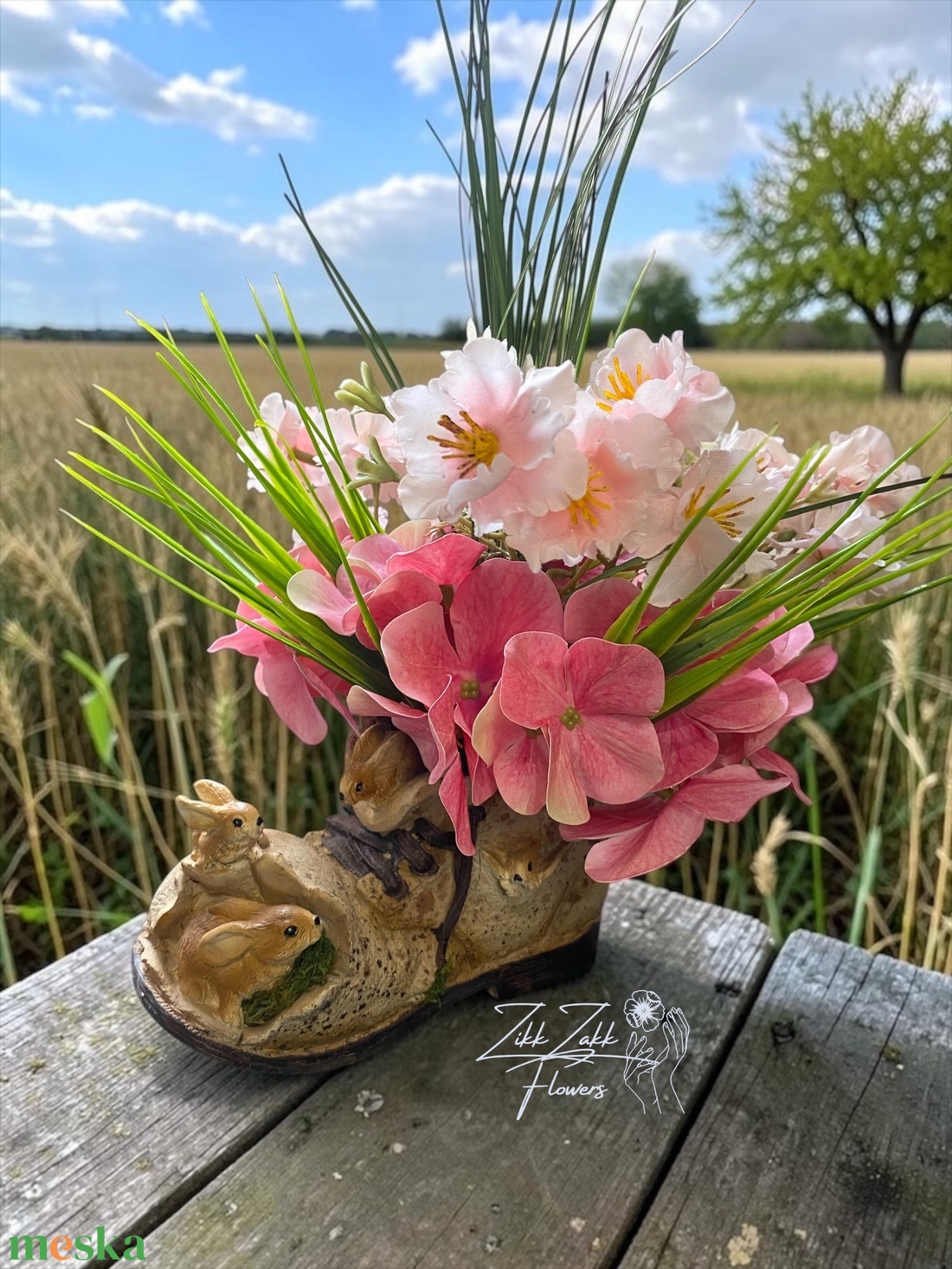 Rózsaszín virágos nyuszis bakancs kaspó - otthon & életmód - virágdekoráció - virágdíszek - asztali virágdísz - Meska.hu
