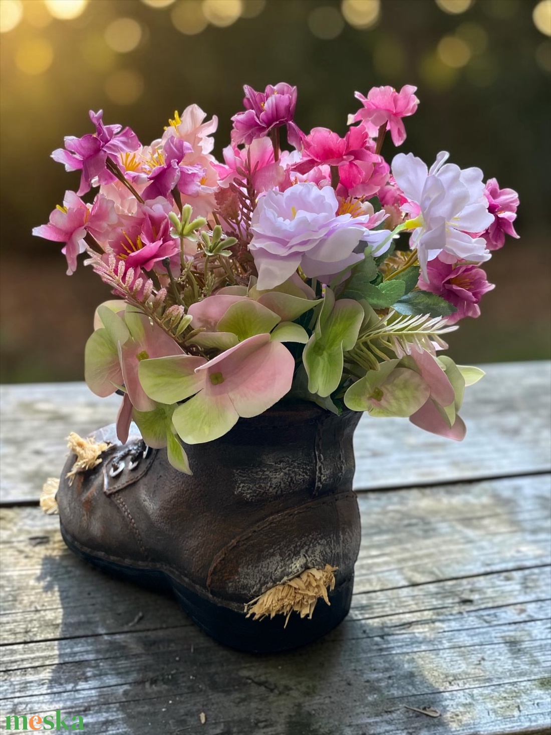 Rózsaszín tavaszi egeres bakancs kaspó (dús verzió) - otthon & életmód - virágdekoráció - virágdíszek - virágdísz kaspóban - Meska.hu