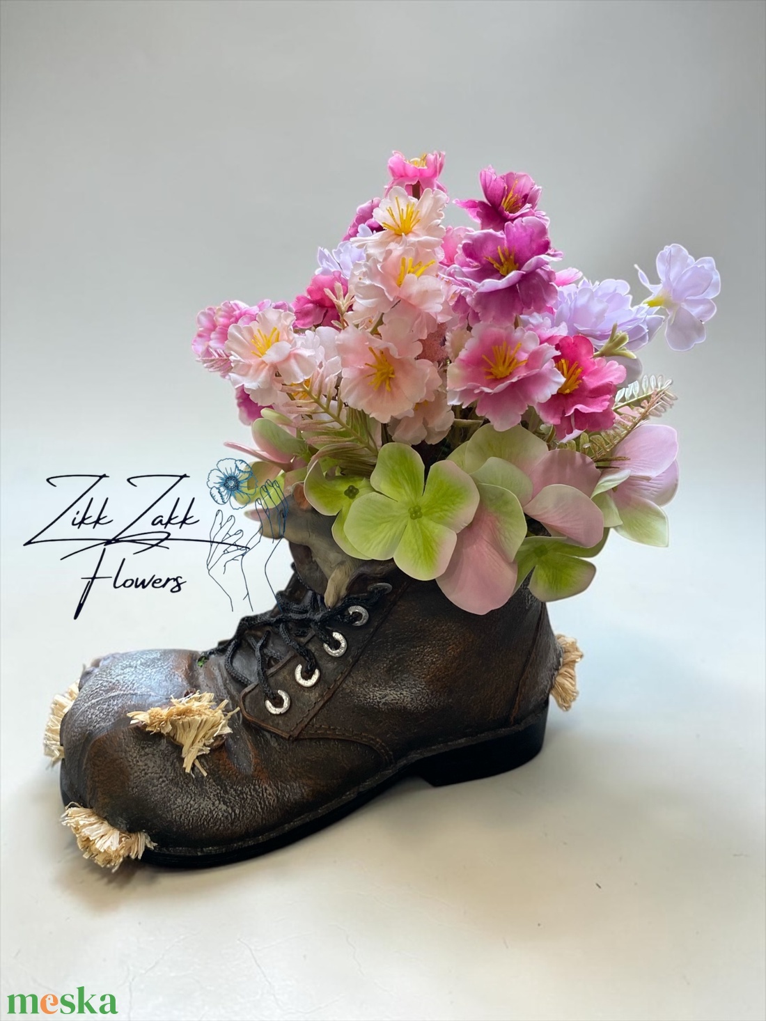 Rózsaszín tavaszi egeres bakancs kaspó (dús verzió) - otthon & életmód - virágdekoráció - virágdíszek - virágdísz kaspóban - Meska.hu