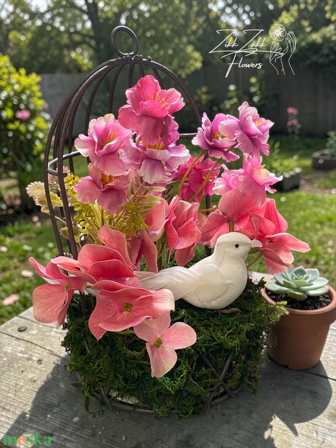 Madaras virágkompozíció kalitkában � rózsaszín örök virágokkal - otthon & életmód - dekoráció - asztal és polc dekoráció - asztaldísz - Meska.hu