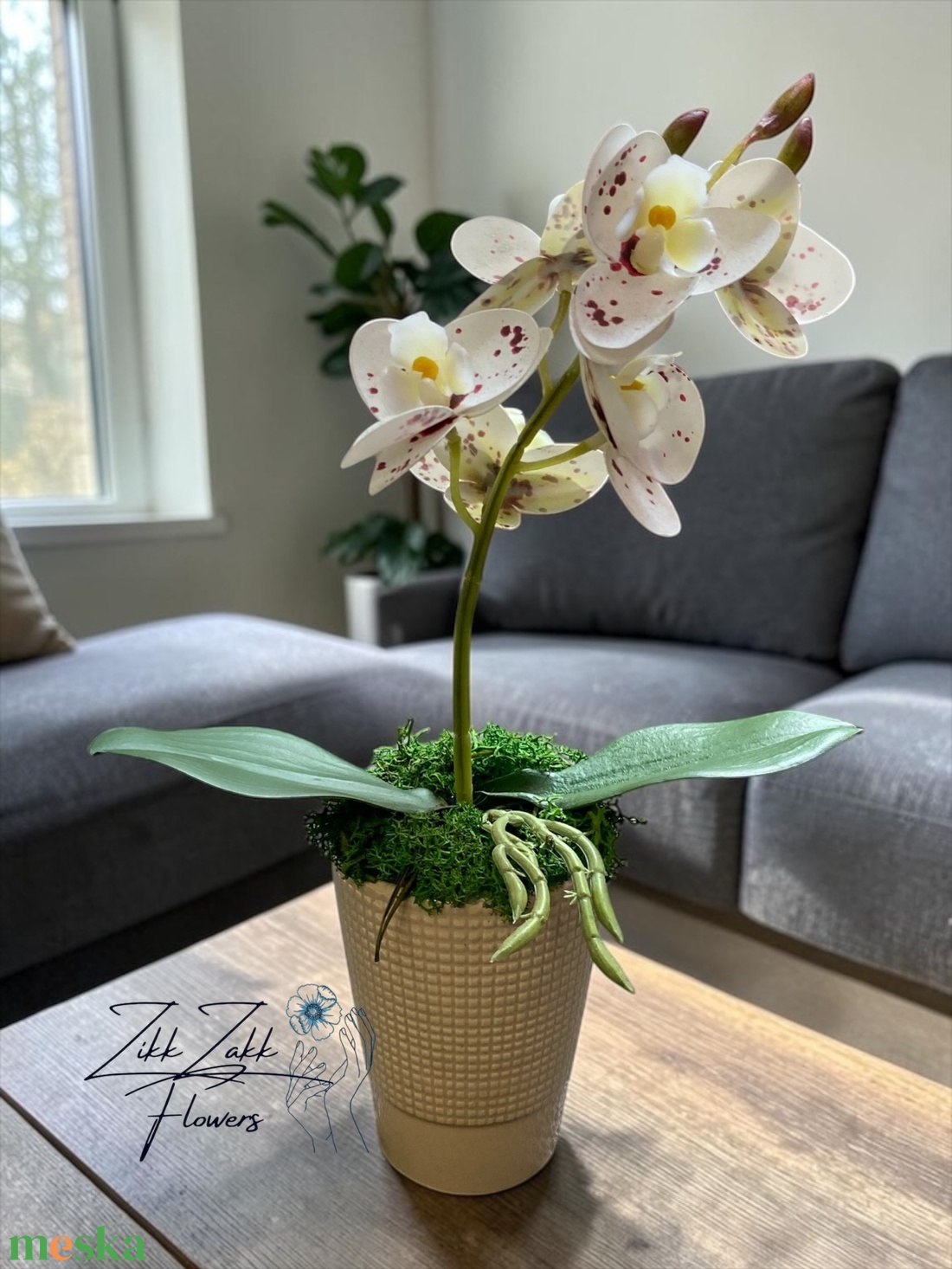 Örök orchidea kompozíció pöttyös virágokkal � bézs kaspóban - otthon & életmód - virágdekoráció - virágdíszek - asztali virágdísz - Meska.hu