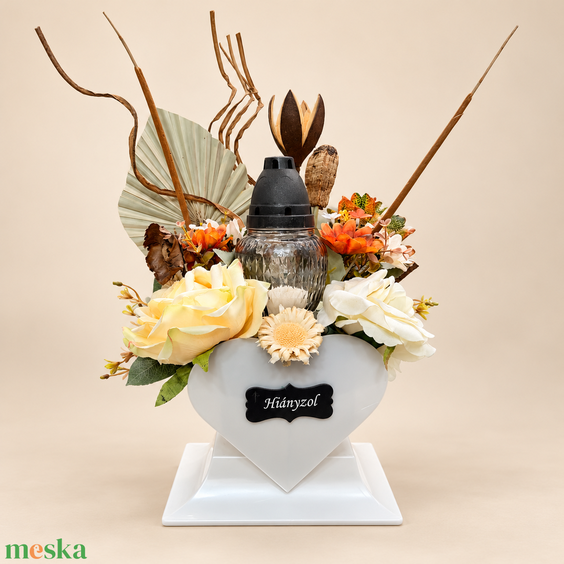 Krém�fehér örök és száraz virágos sírdísz fehér szívben, mécsessel � Hiányzol � 40 � 30 cm - otthon & életmód - vallás - temetkezési tárgy - sírdísz, kegyeleti dísz - Meska.hu