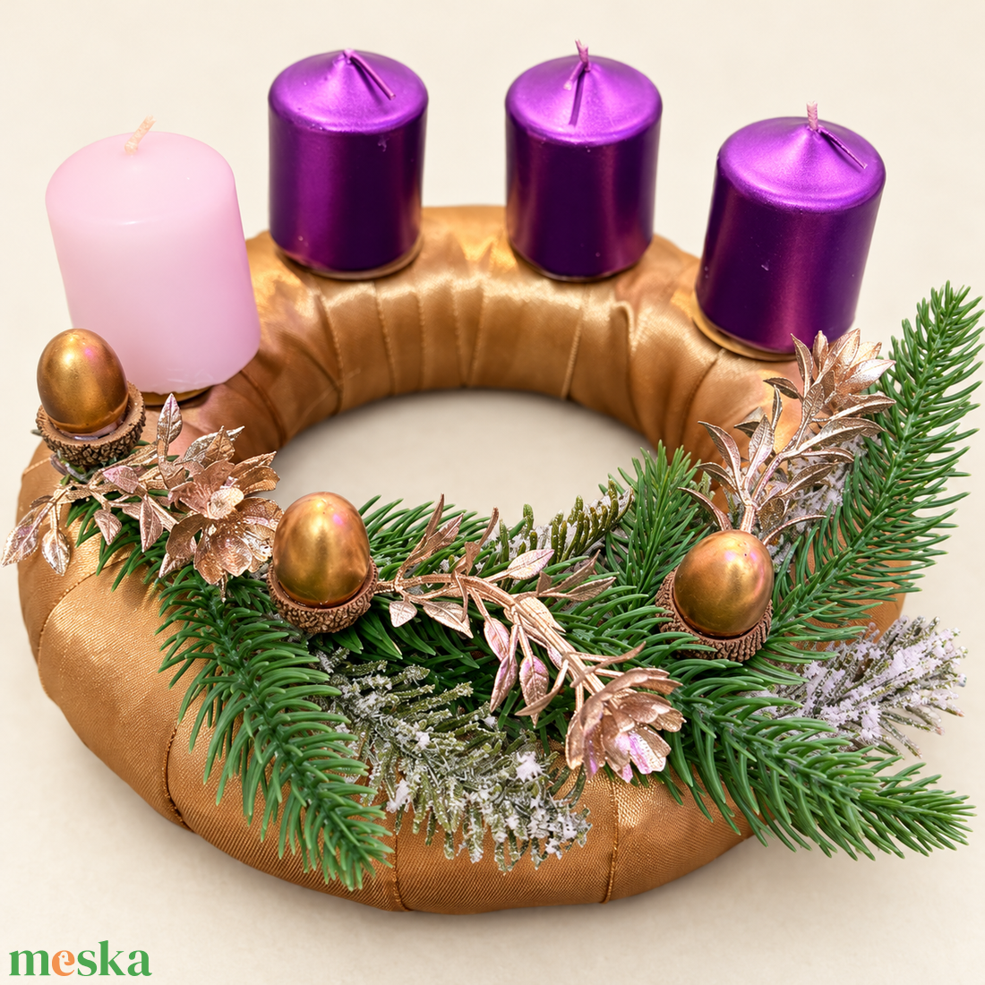 Adventi aranykoszorú � lila és rózsaszín gyertyákkal - karácsony - adventi díszek - adventi koszorú - Meska.hu