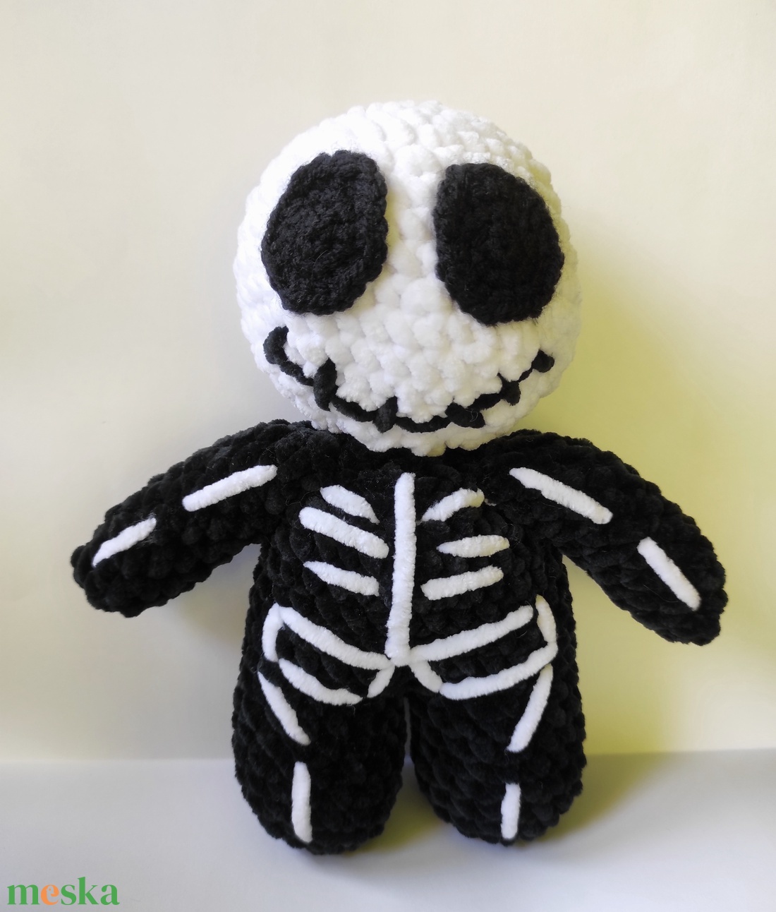 Horgolt csontváz plüss amigurumi - játék & sport - plüssállat & játékfigura - más figura - Meska.hu