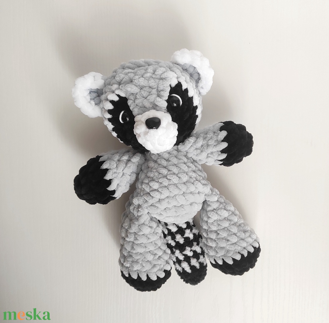 Horgolt mosómedve plüss amigurumi - játék & sport - plüssállat & játékfigura - más figura - Meska.hu Horgolt mosómedve plüss amigurumi - játék & sport - plüssállat & játékfigura - más figura - Meska.hu