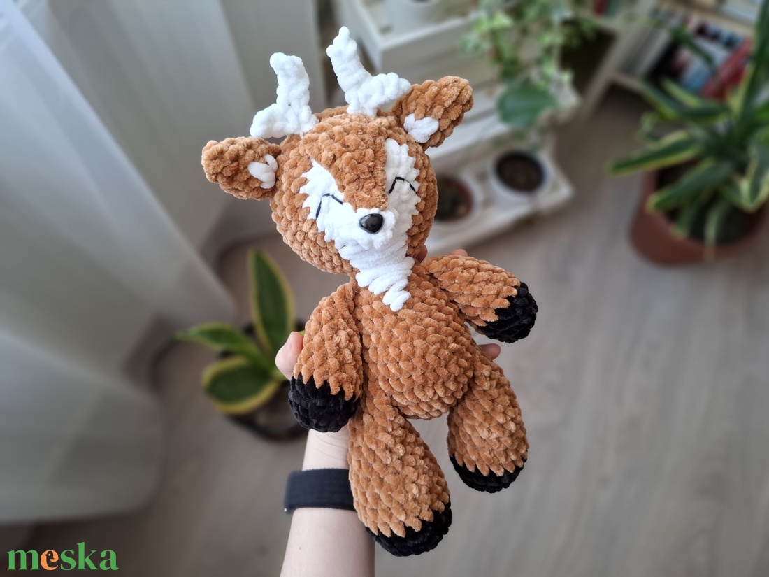 Horgolt szarvas plüss - játék & sport - plüssállat & játékfigura - más figura - Meska.hu