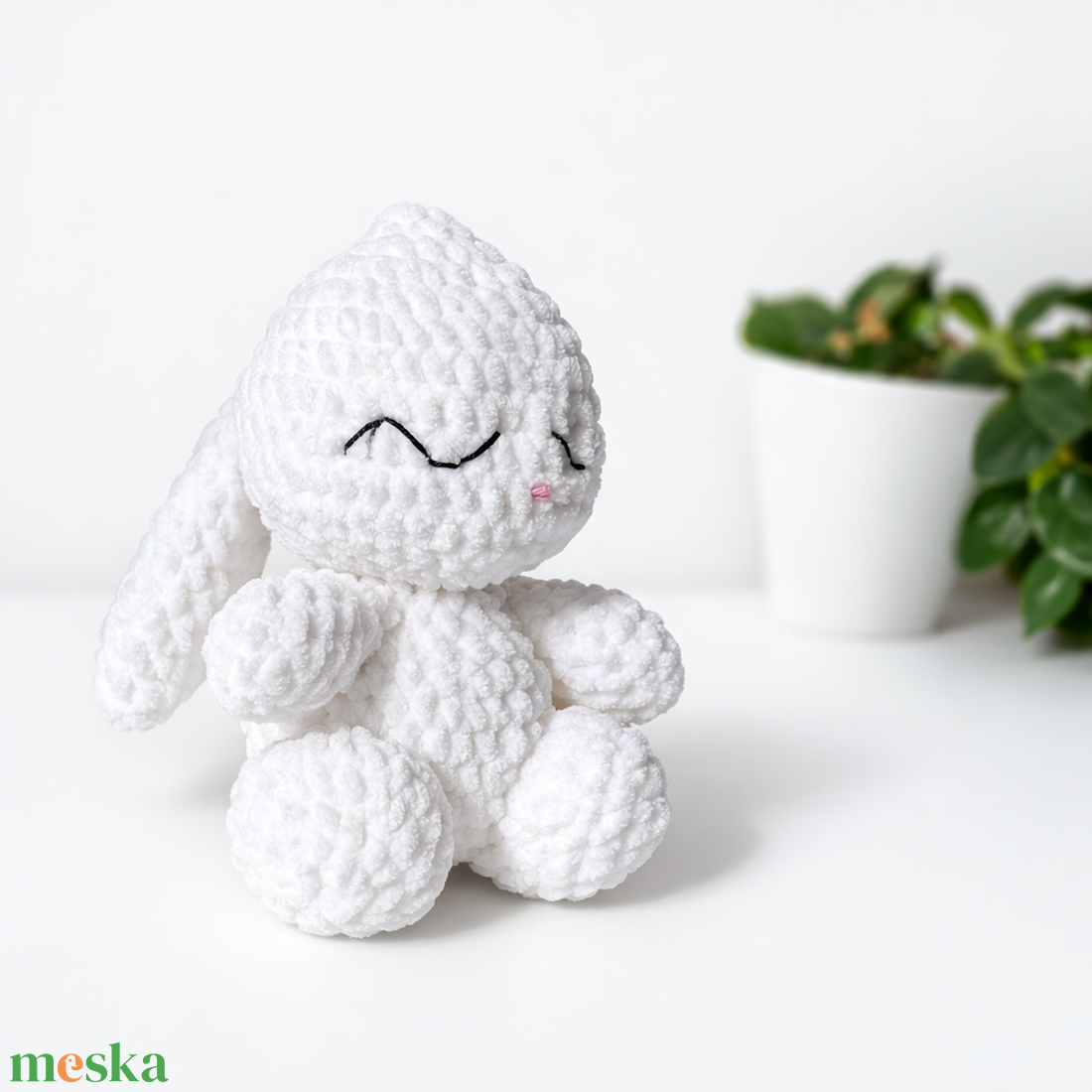 Horgolt nyuszi - játék & sport - plüssállat & játékfigura - nyuszi - Meska.hu