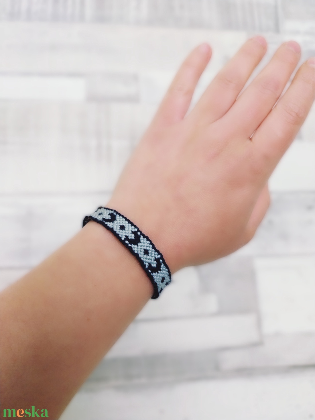 Hold karkötő - ékszer - karkötő - fonott karkötő - Meska.hu