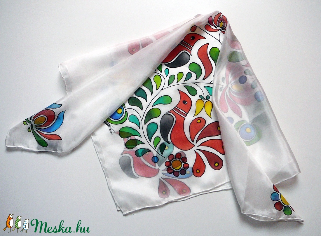 Kézzel festett SELYEMKENDŐ, népi motívum, virág, madár, színes, fekete, fehér_35 -  - Meska.hu