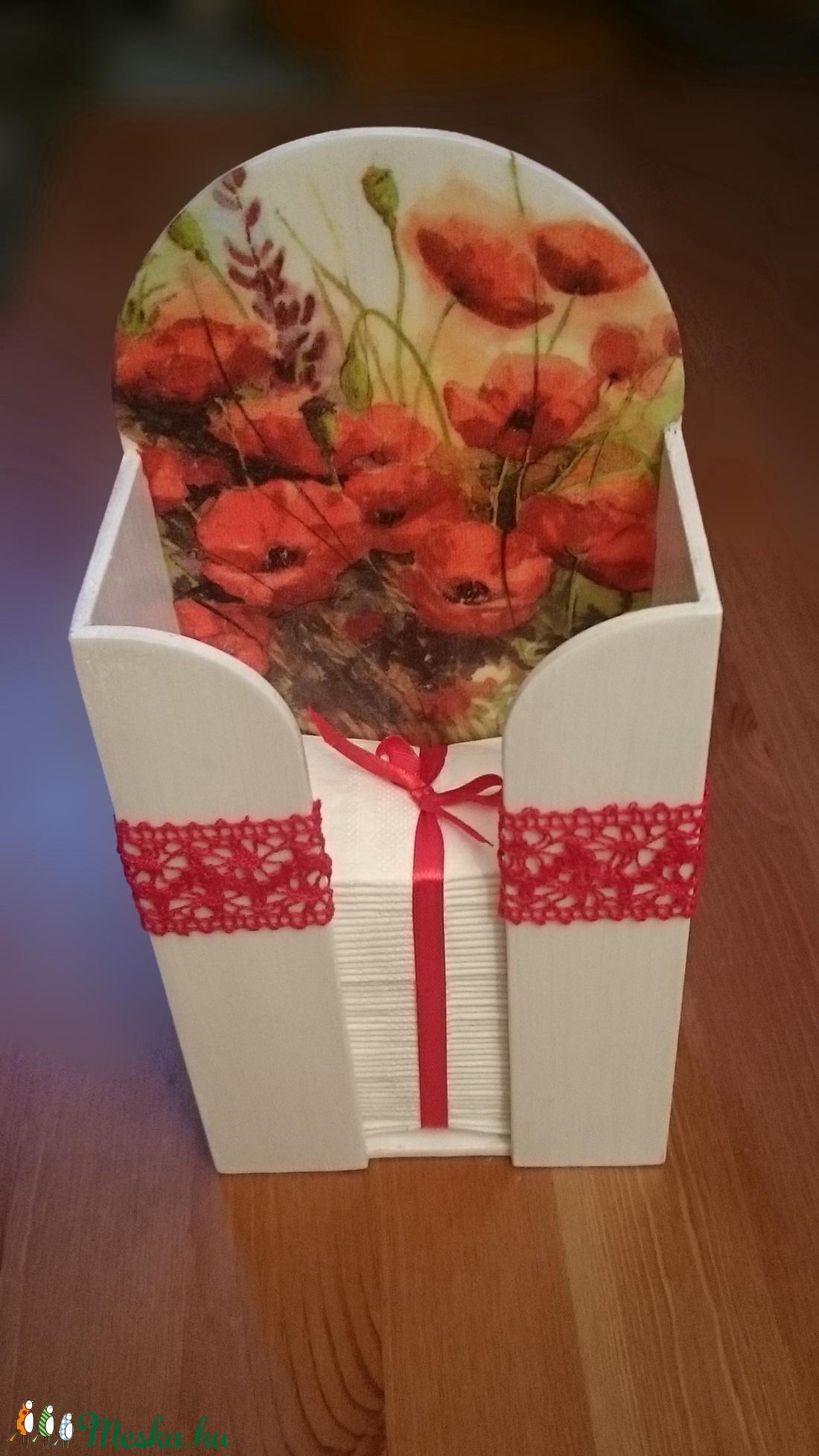 Pipacsos zsepkendőtartó, asztali zsebkendőtartó szalvéta technikával díszítve, asztaldísz, asztaldekoráció - otthon & életmód - tárolás & rendszerezés - zsebkendőtartó - Meska.hu Pipacsos zsepkendőtartó, asztali zsebkendőtartó szalvéta technikával díszítve, asztaldísz, asztaldekoráció - otthon & életmód - tárolás & rendszerezés - zsebkendőtartó - Meska.hu