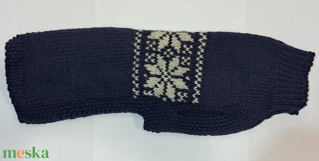 Divatos gyapjú pulcsik kutyáknak - otthon & életmód - kisállatoknak - más házikedvenceknek - Meska.hu