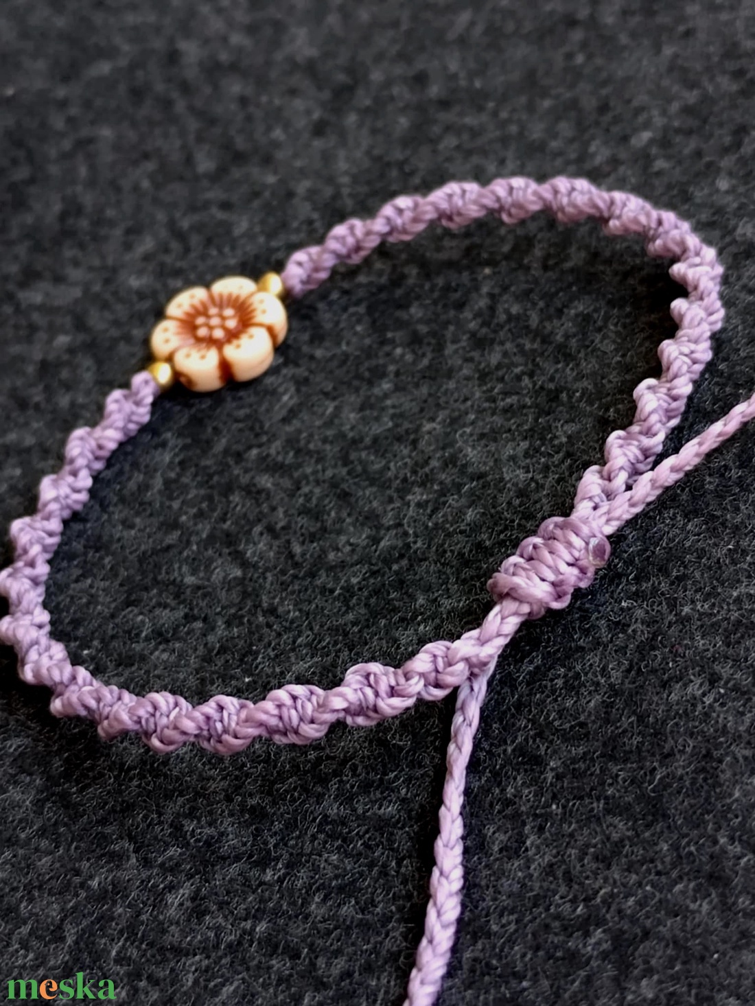 GYÖNGYÖM, GYÖNGYVIRÁGOM makramé karkötő  - ékszer - karkötő - fonott karkötő - Meska.hu