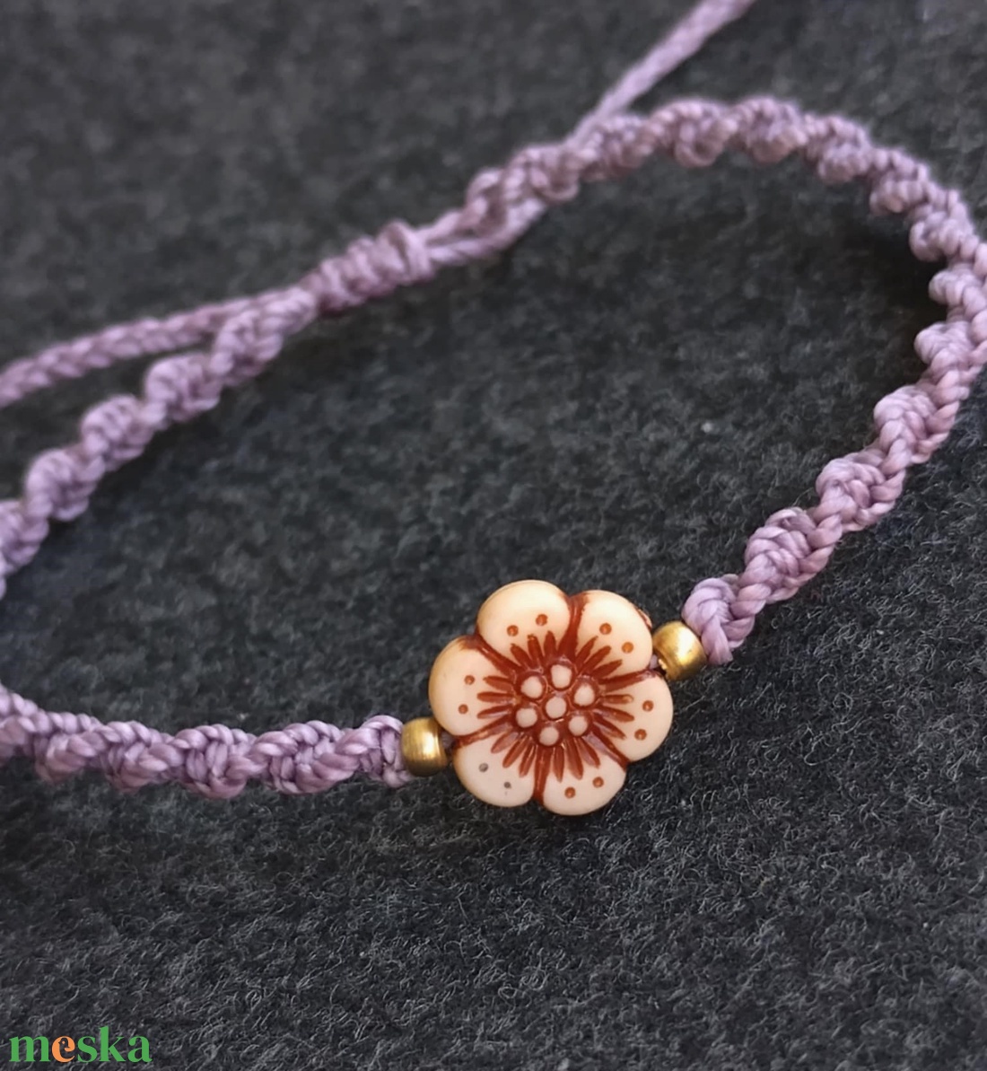 GYÖNGYÖM, GYÖNGYVIRÁGOM makramé karkötő  - ékszer - karkötő - fonott karkötő - Meska.hu