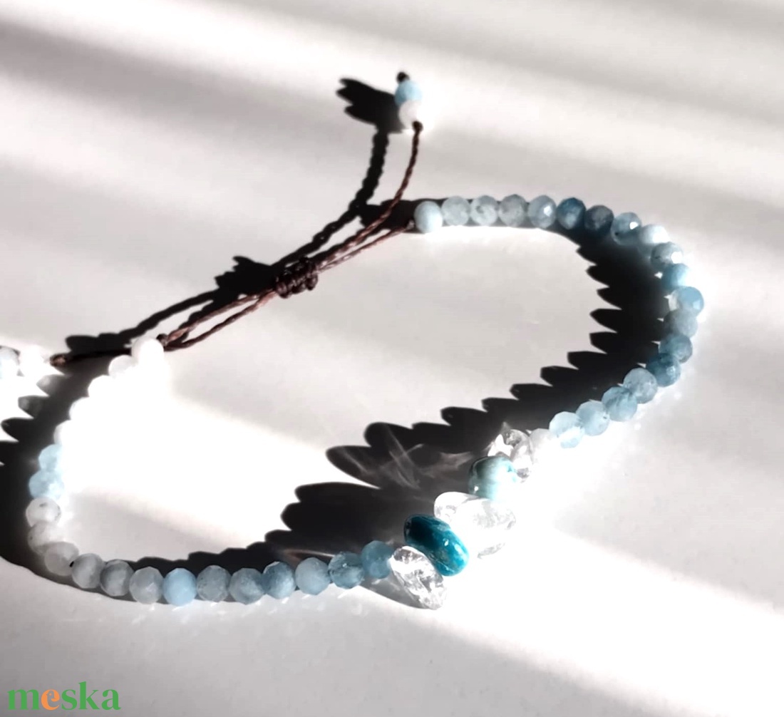 Akvamarin, apatit, hegyikristály ásványkarkötő  - ékszer - karkötő - ásványkarkötő - Meska.hu