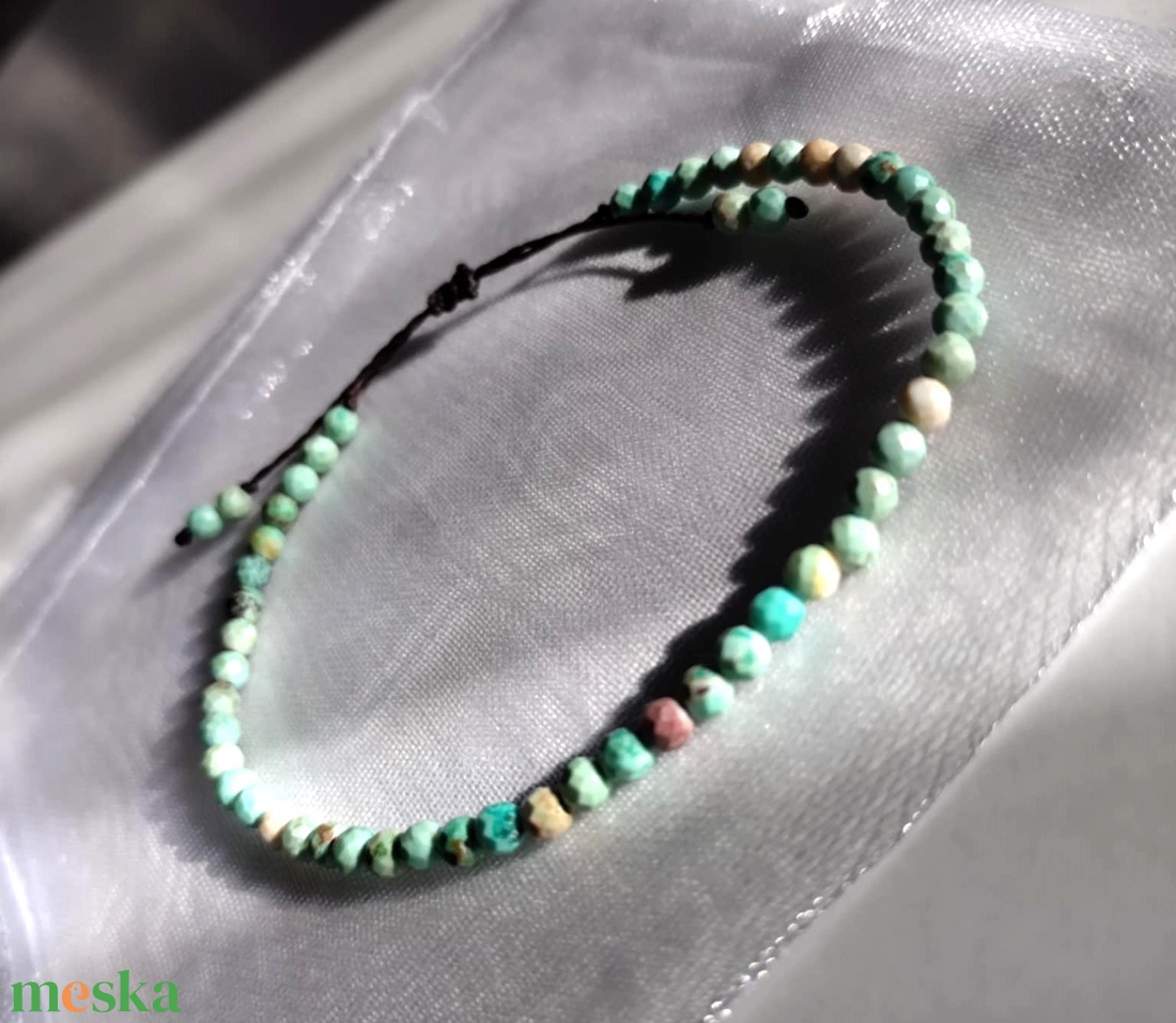Fazettált perui türkiz ásványkarkötő  - ékszer - karkötő - ásványkarkötő - Meska.hu