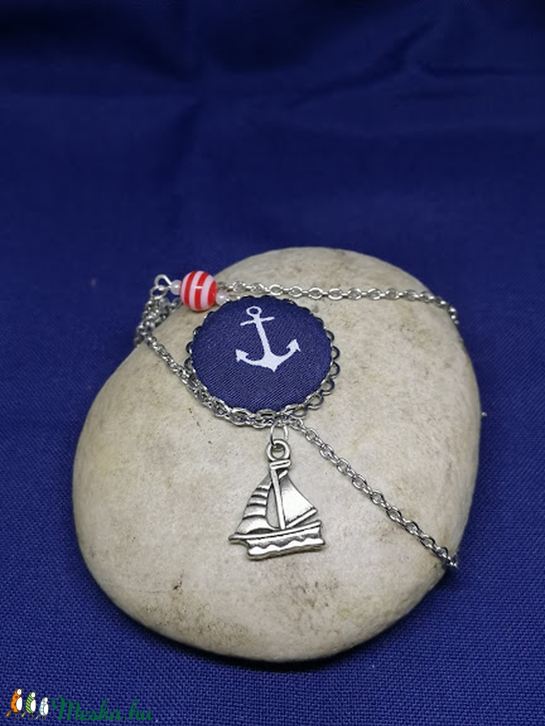 Vasmacska medál + kis hajó charm nyaklánc -  - Meska.hu