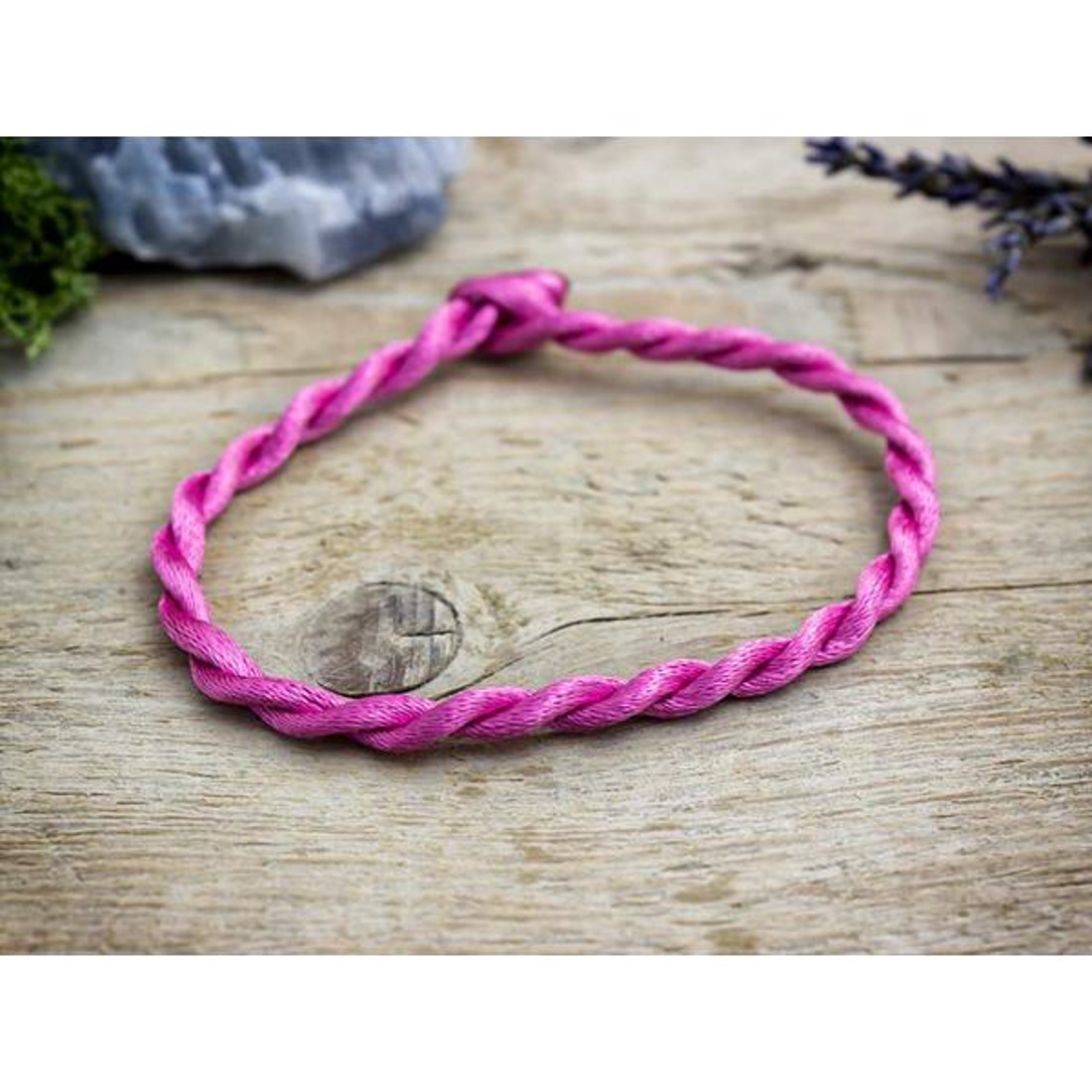 Megérzés pink textil karkötő - ékszer - karkötő - fonott karkötő - Meska.hu