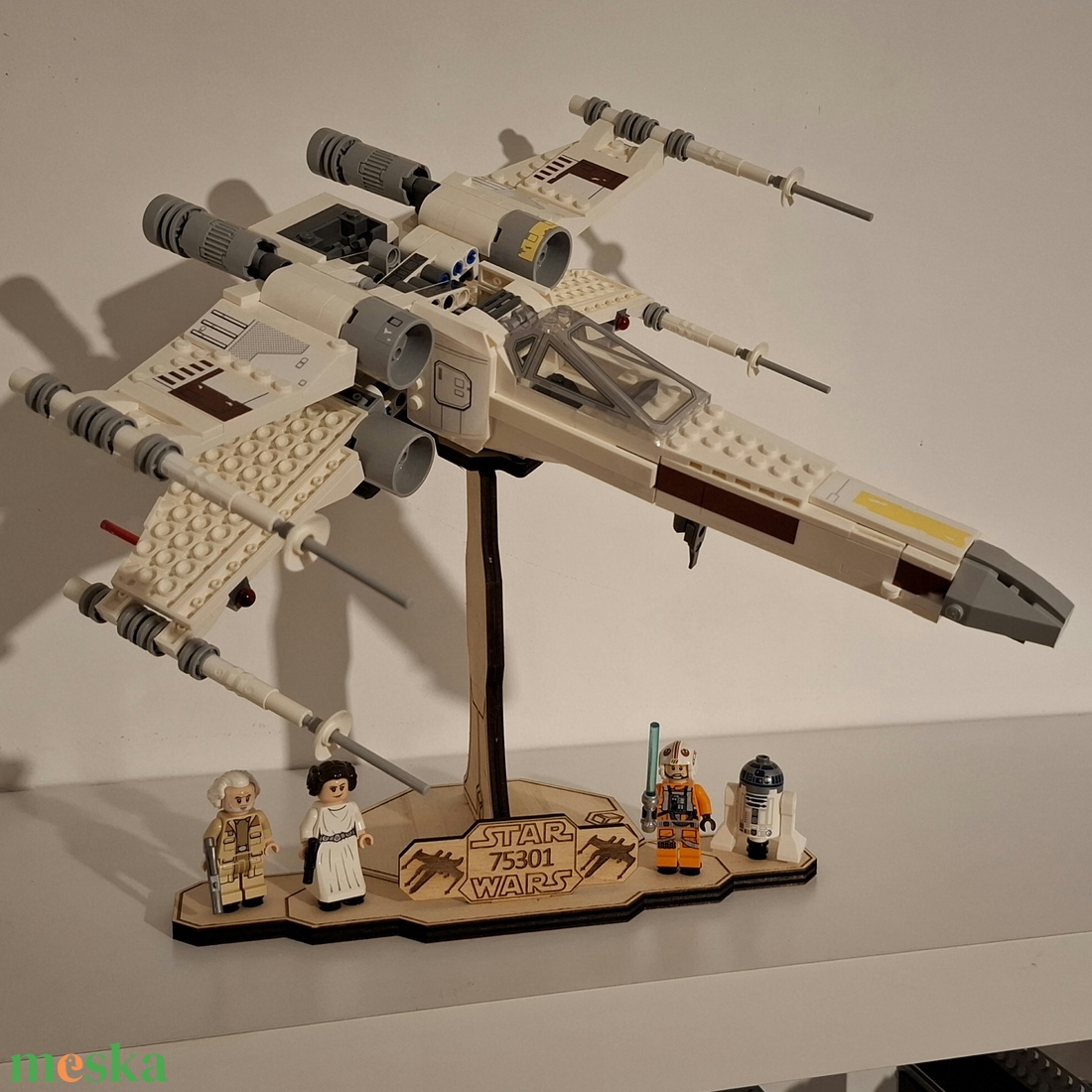 75301 Lego tartó állvány - otthon & életmód - dekoráció - asztal és polc dekoráció - asztaldísz - Meska.hu 75301 Lego tartó állvány - otthon & életmód - dekoráció - asztal és polc dekoráció - asztaldísz - Meska.hu