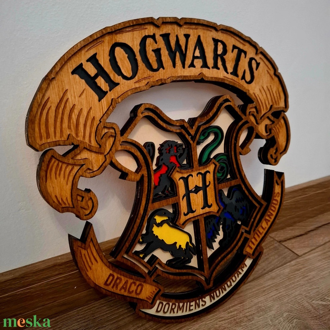 Harry Potter  Címeres falidísz  - otthon & életmód - dekoráció - dísztárgy - Meska.hu Harry Potter  Címeres falidísz  - otthon & életmód - dekoráció - dísztárgy - Meska.hu