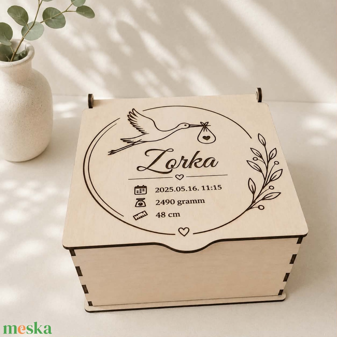 Emlékőrző Babadoboz � Egyedi gravírozott fa emlékdoboz születési adatokkal - baba - mama - babaemlékek - baba emlékőrző - Meska.hu