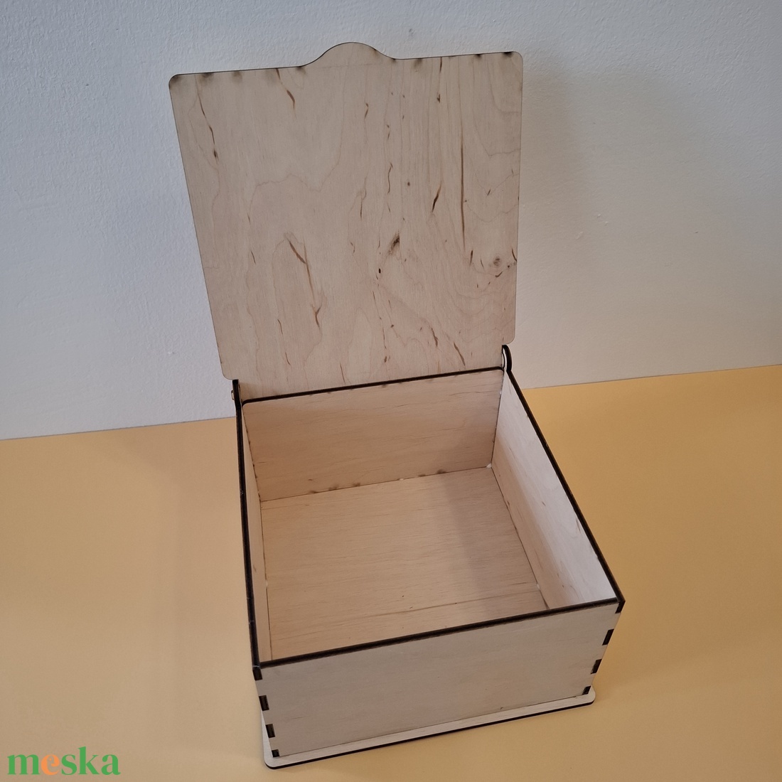 Emlékőrző Babadoboz � Egyedi gravírozott fa emlékdoboz születési adatokkal - baba - mama - babaemlékek - baba emlékőrző - Meska.hu