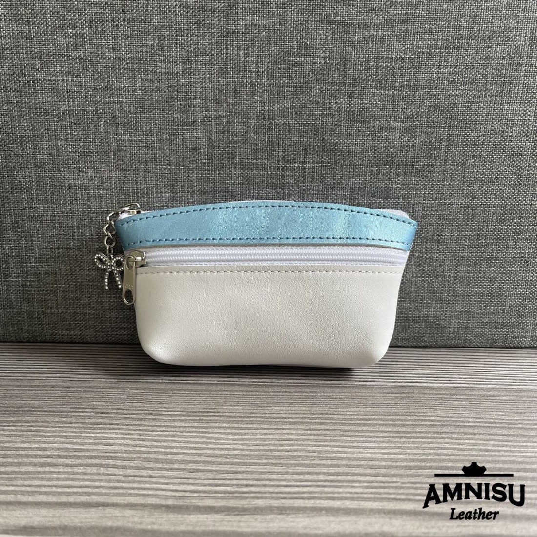 Fehér - metálkék kettő cipzáras kulcstartó - LIMITÁLT B3002 - táska & tok - kulcstartó & táskadísz - kulcstartó - Meska.hu