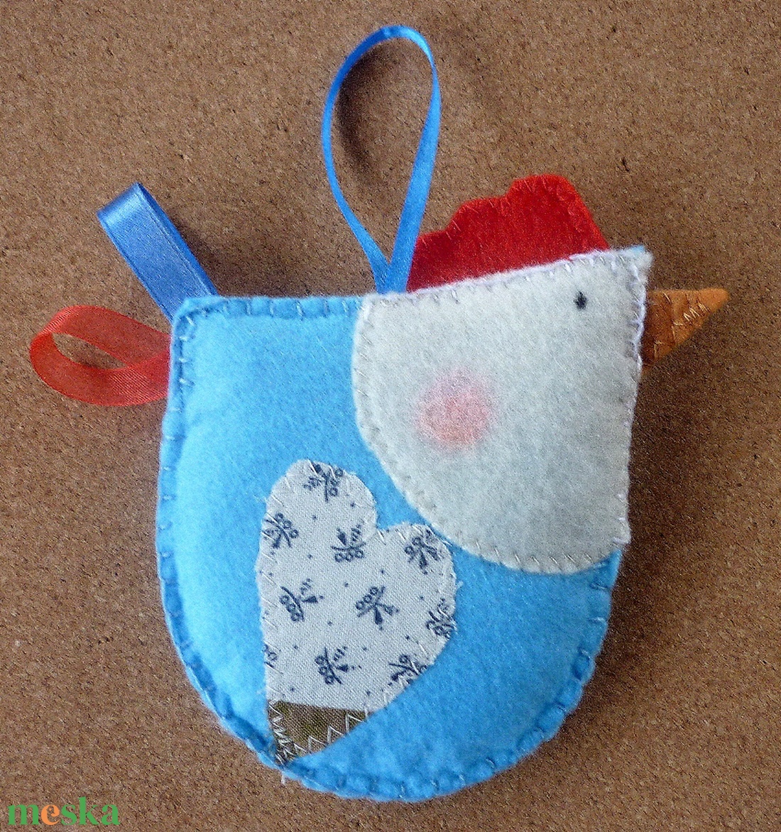 Tyúkanyó barkácsfilcből (világoskék) - otthon & életmód - dekoráció - fali és függő dekoráció - függődísz - Meska.hu