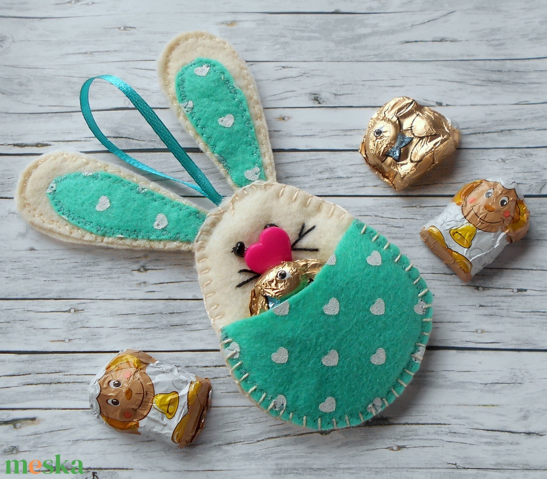 Zsebes nyuszi barkácsfilcből (türkizzöld) - otthon & életmód - dekoráció - fali és függő dekoráció - függődísz - Meska.hu