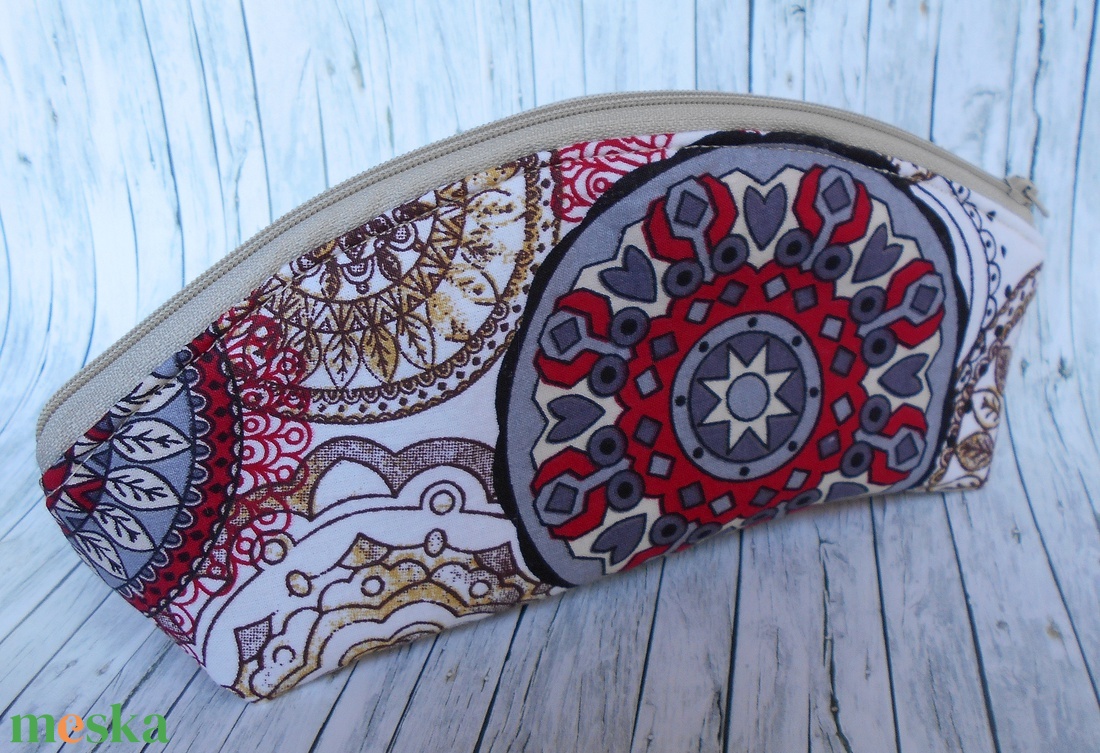 Mandala mintás (piros-drapp-szürke-okker) neszesszer/ceruzatartó - táska & tok - neszesszer - Meska.hu Mandala mintás (piros-drapp-szürke-okker) neszesszer/ceruzatartó - táska & tok - neszesszer - Meska.hu