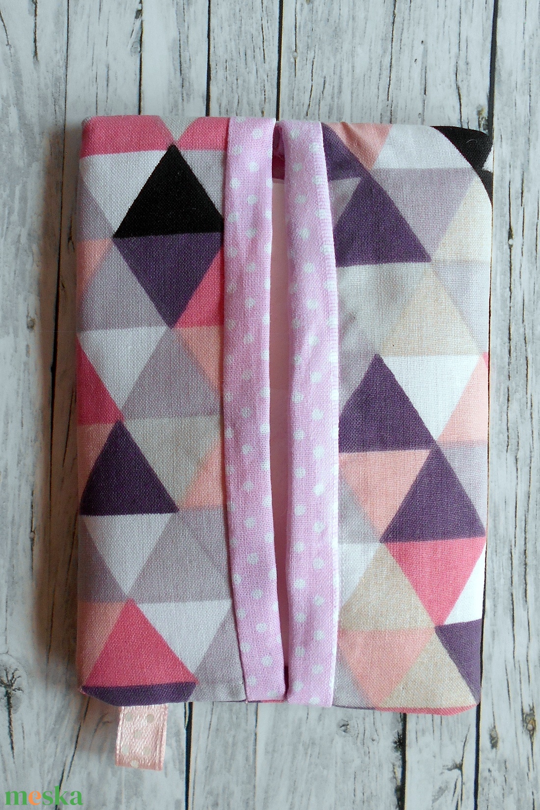 Zsepitartó (Geometriai mintás rózsaszín-lila-szürke) - táska & tok - pénztárca & más tok - zsebkendőtartó tok - Meska.hu Zsepitartó (Geometriai mintás rózsaszín-lila-szürke) - táska & tok - pénztárca & más tok - zsebkendőtartó tok - Meska.hu