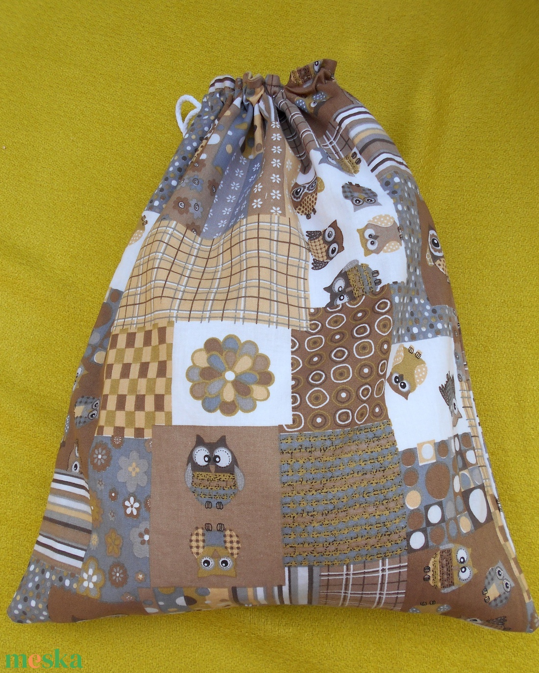 Barna bagoly mintás patchwork hatású péksüteményes zsák - otthon & életmód - konyhafelszerelés, tálalás - konyhai tárolás - kenyértartó - Meska.hu Barna bagoly mintás patchwork hatású péksüteményes zsák - otthon & életmód - konyhafelszerelés, tálalás - konyhai tárolás - kenyértartó - Meska.hu