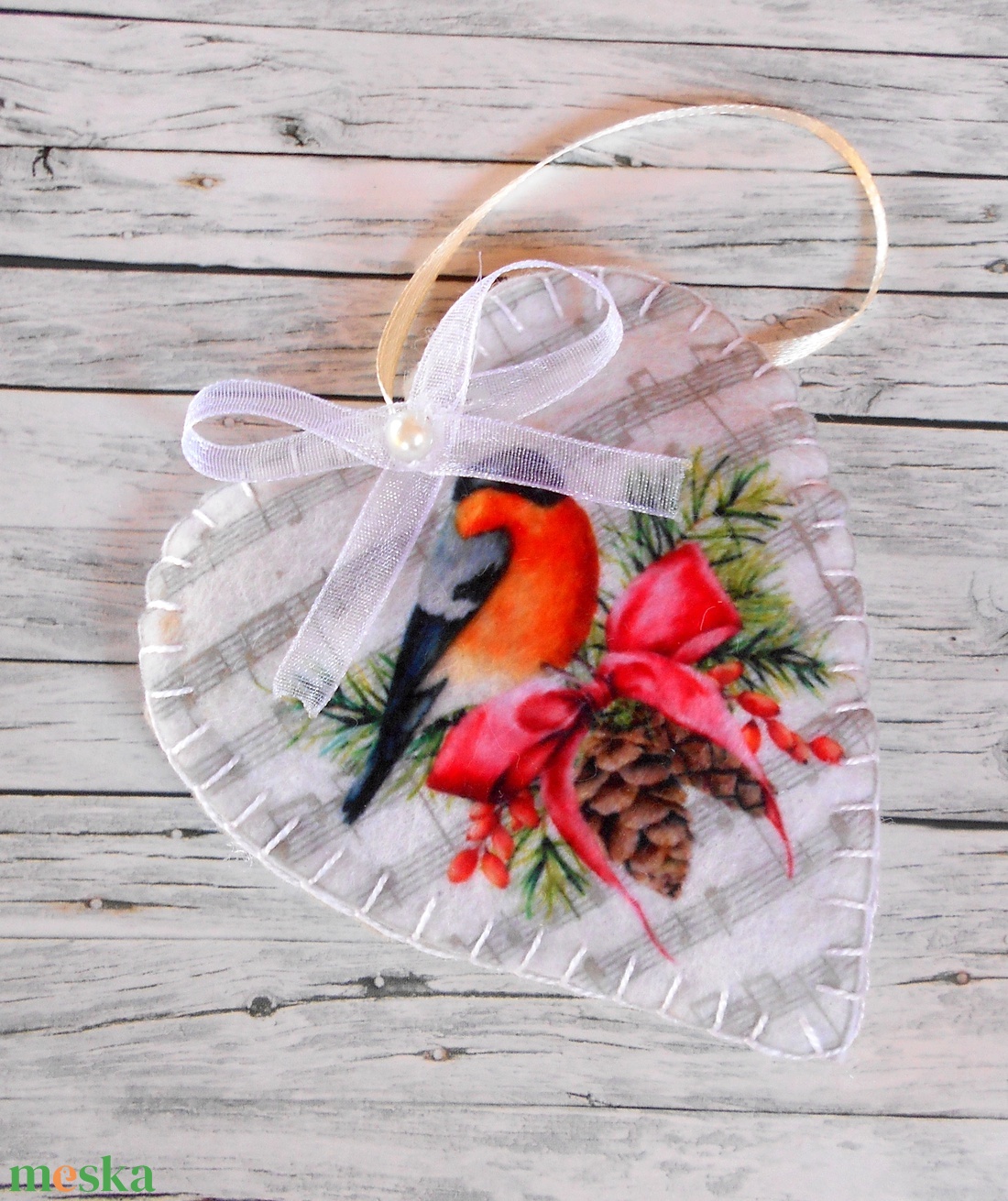 Vintage stílusú szív alakú karácsonyfadísz (süvöltő) - karácsony - karácsonyi lakásdekoráció - karácsonyfadíszek - Meska.hu