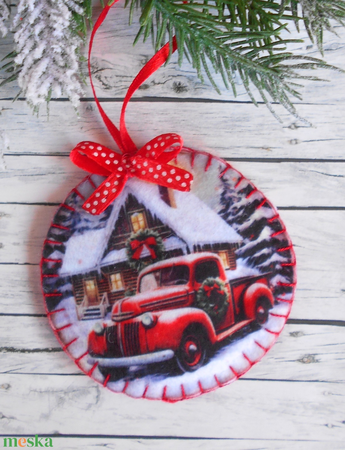 Teherautós kör alakú karácsonyfadísz 5. - karácsony - karácsonyi lakásdekoráció - karácsonyfadíszek - Meska.hu