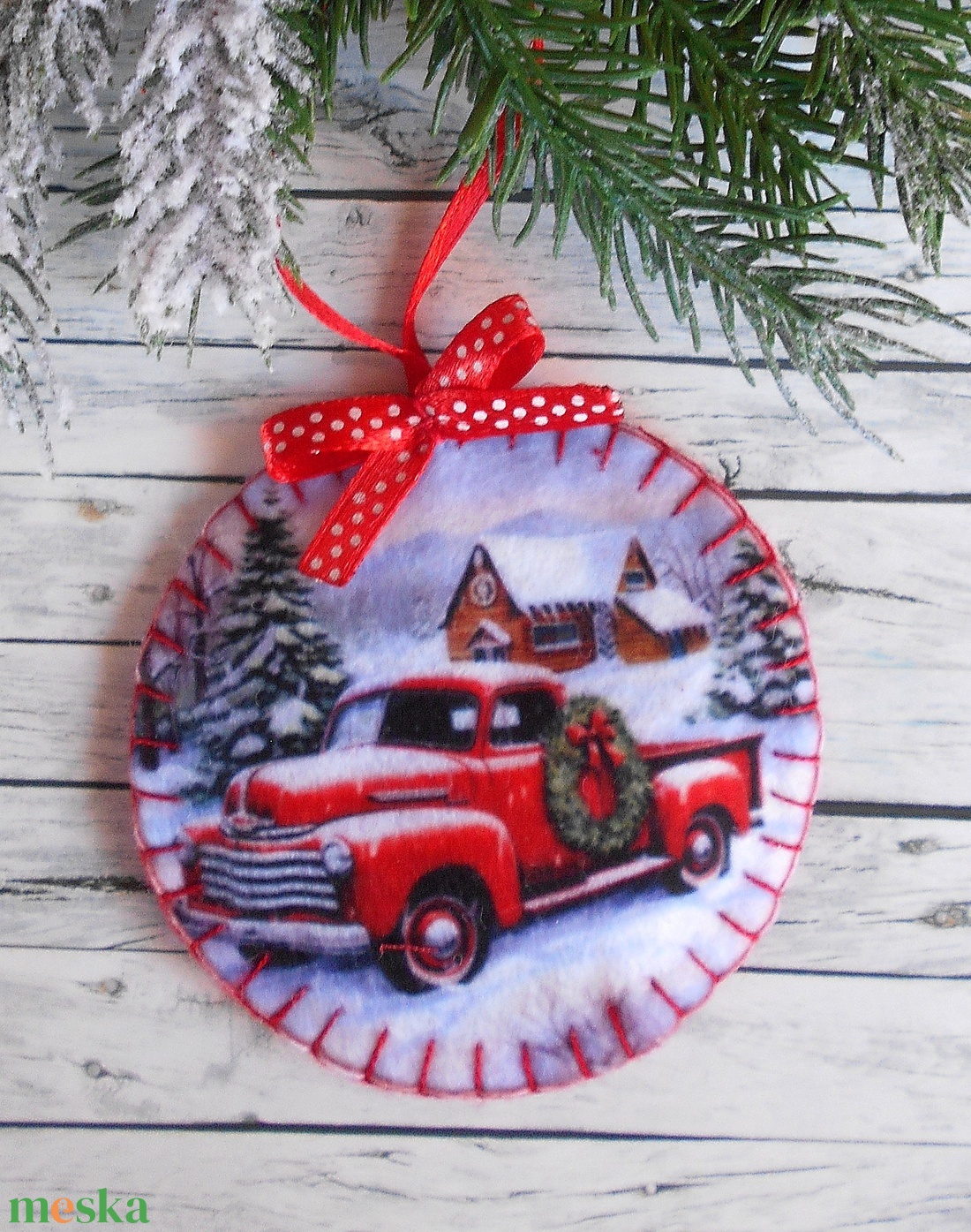 Teherautós kör alakú karácsonyfadísz 9. - karácsony - karácsonyi lakásdekoráció - karácsonyfadíszek - Meska.hu