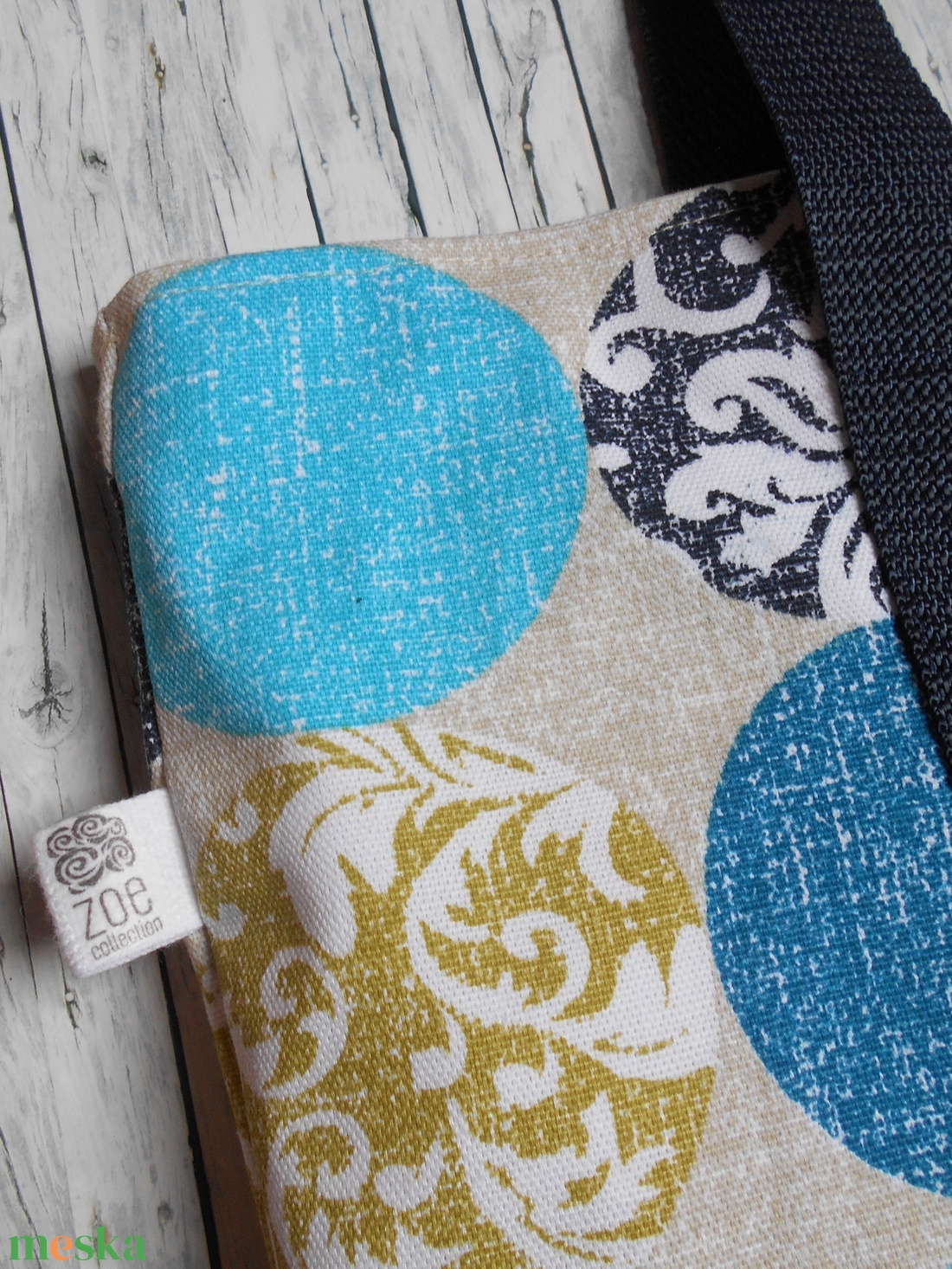 Nagyméretű türkizkék steppelt-türkizkék, okker, sötétkék nagy pöttyös válltáska - táska & tok - kézitáska & válltáska - nagy pakolós táska - Meska.hu