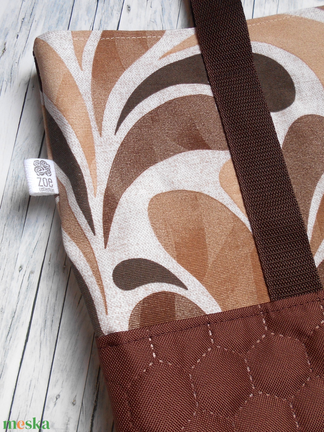 Nagyméretű gesztenyebarna natúr alapon barna-bege mintás válltáska - táska & tok - kézitáska & válltáska - nagy pakolós táska - Meska.hu