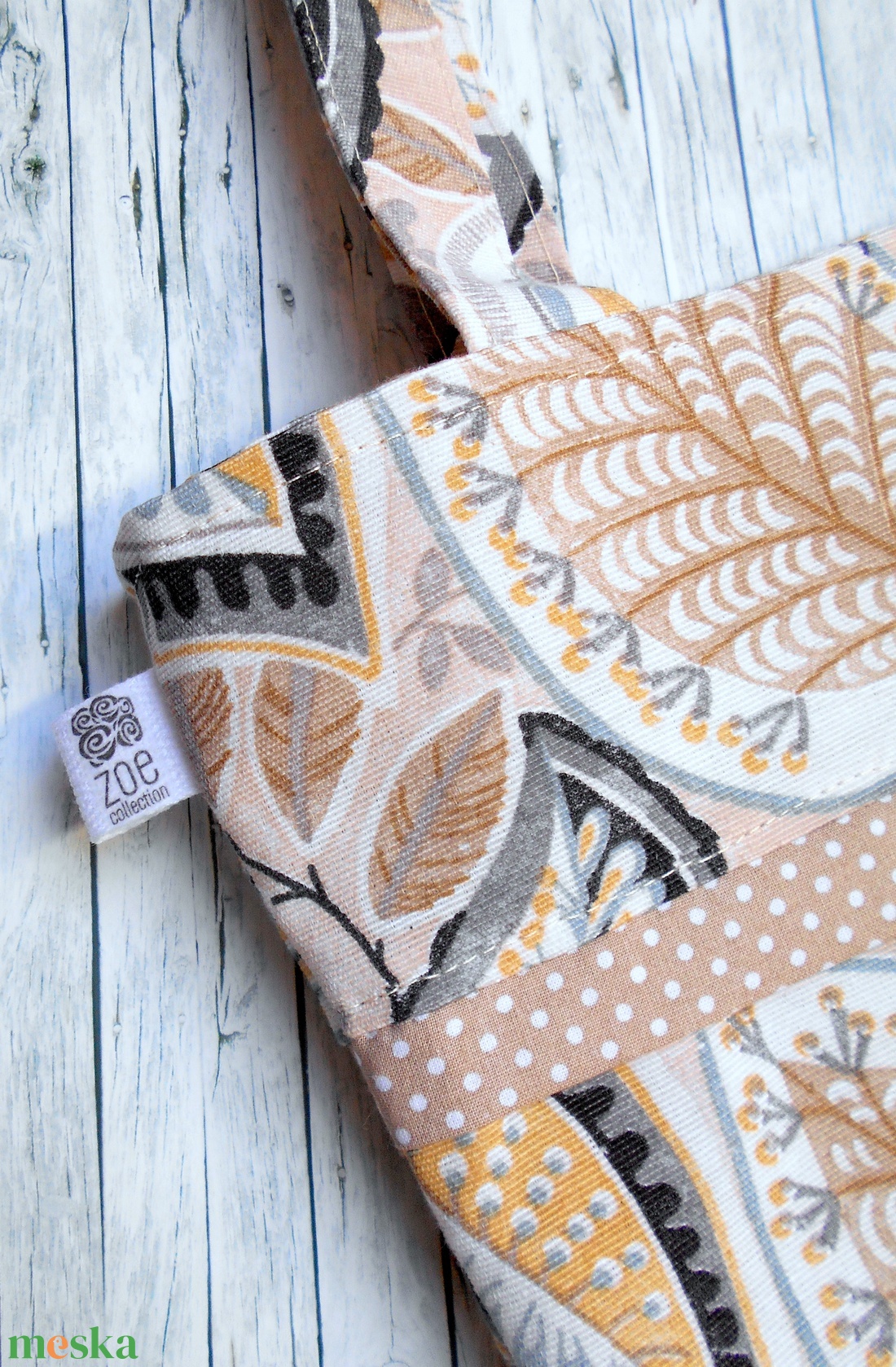 Beige alapon drapp-okker-világoskék levélmintás válltáska - táska & tok - kézitáska & válltáska - válltáska - Meska.hu