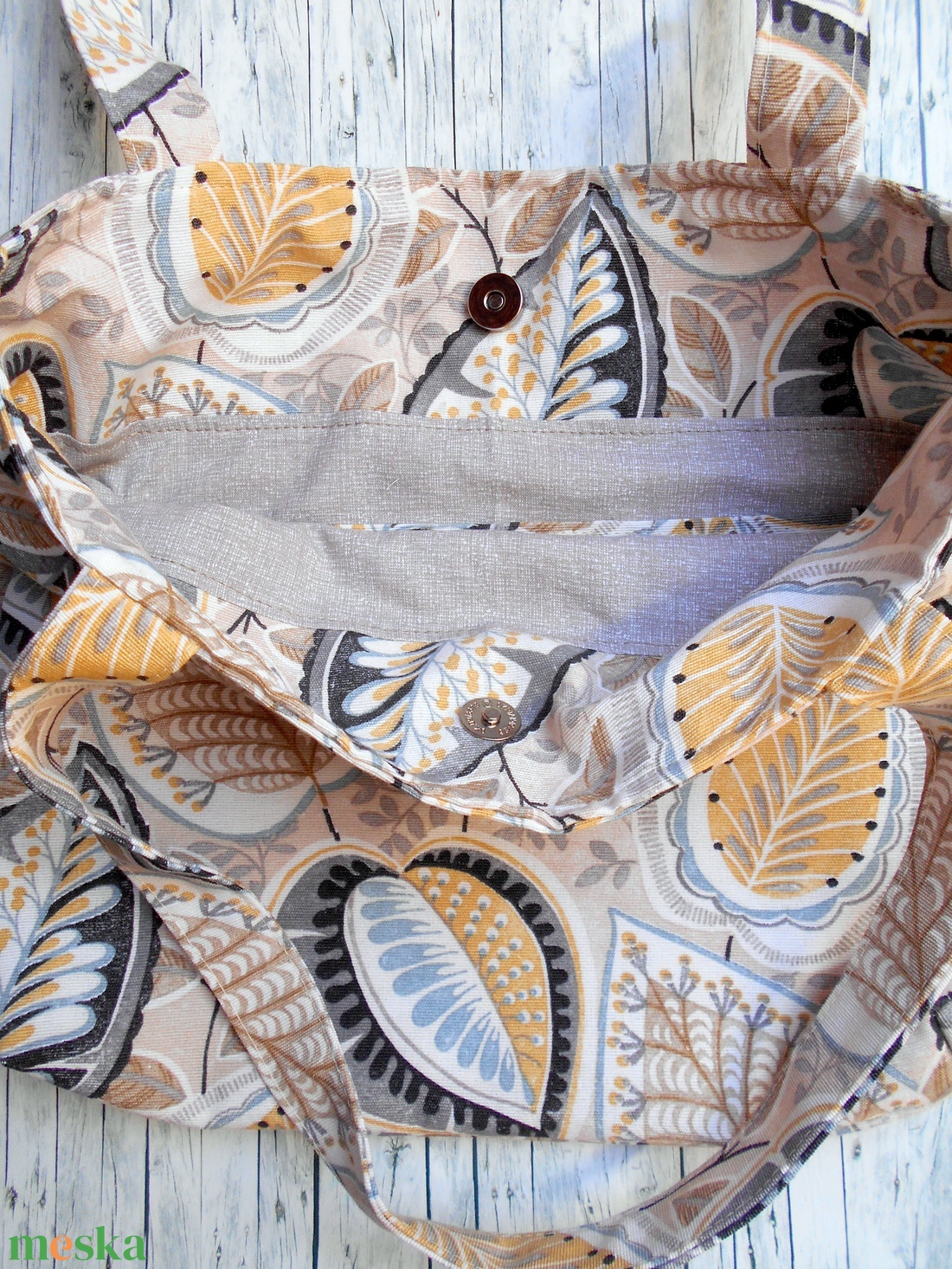 Beige alapon drapp-okker-világoskék levélmintás válltáska - táska & tok - kézitáska & válltáska - válltáska - Meska.hu