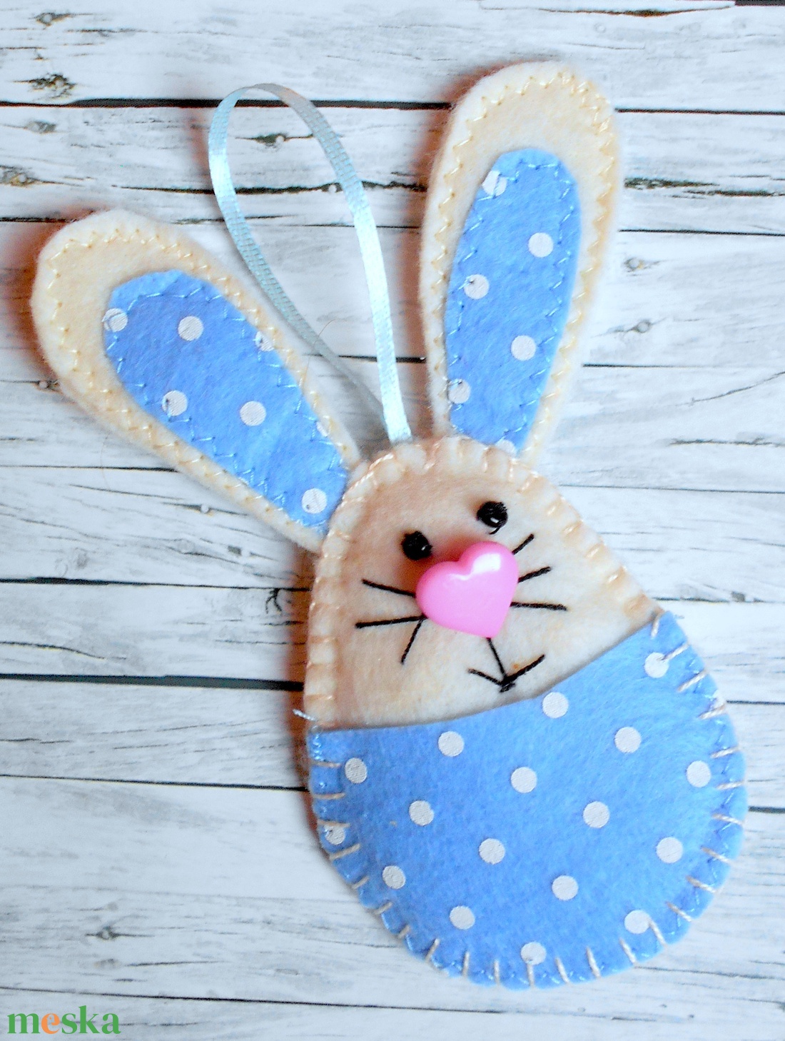 Zsebes nyuszi barkácsfilcből (világoskék-fehér pöttyös) - otthon & életmód - dekoráció - fali és függő dekoráció - függődísz - Meska.hu